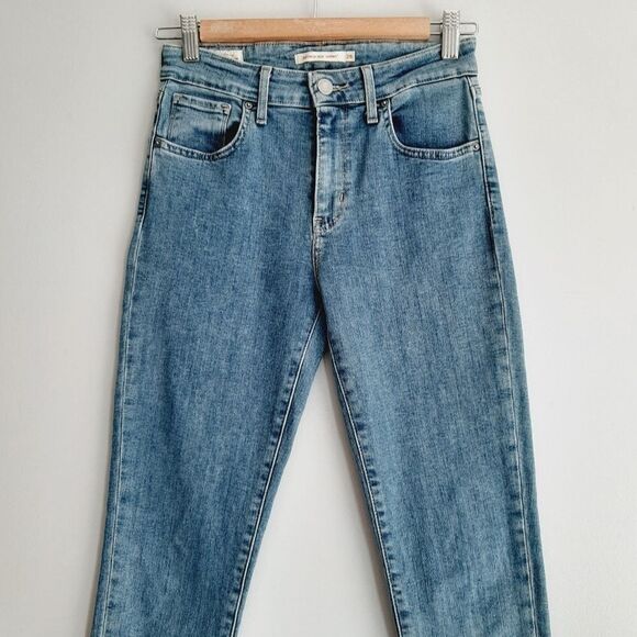 LEVI'S 721 | High Rise Skinny Light Blue Wash Jeans Sz 26 - Picture 3 of 13